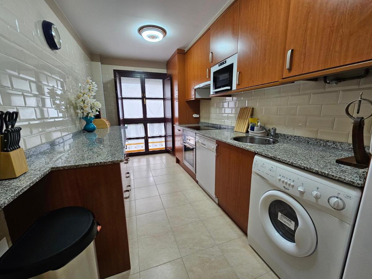13B01 Apartamento Con Terraza Y Garaje Ribadesella Eksteriør bilde